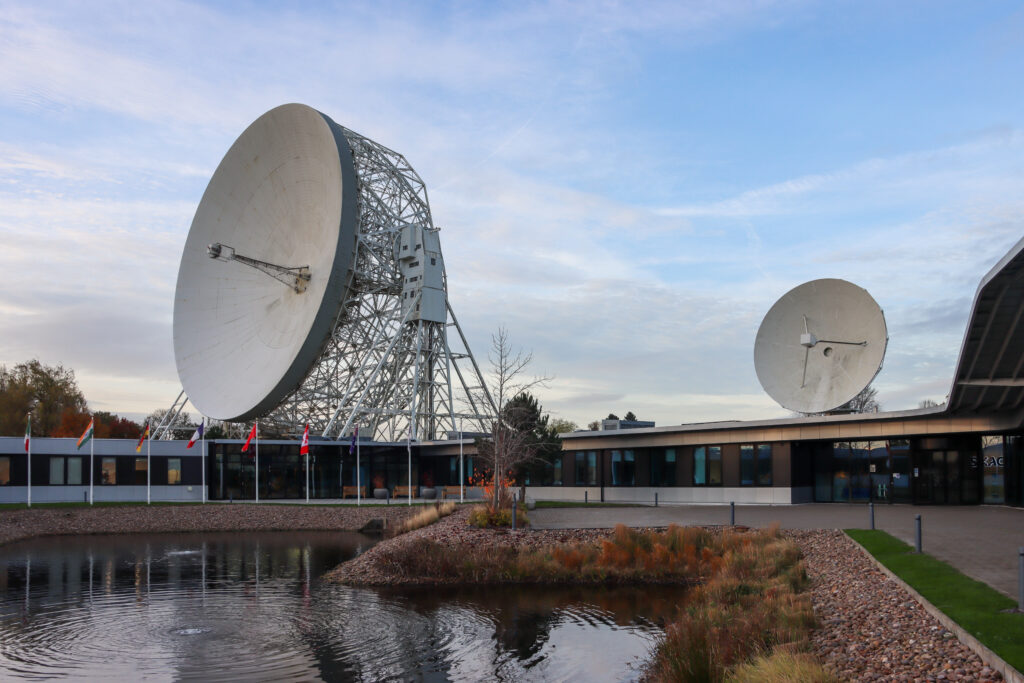 ジョドレルバンク天文台