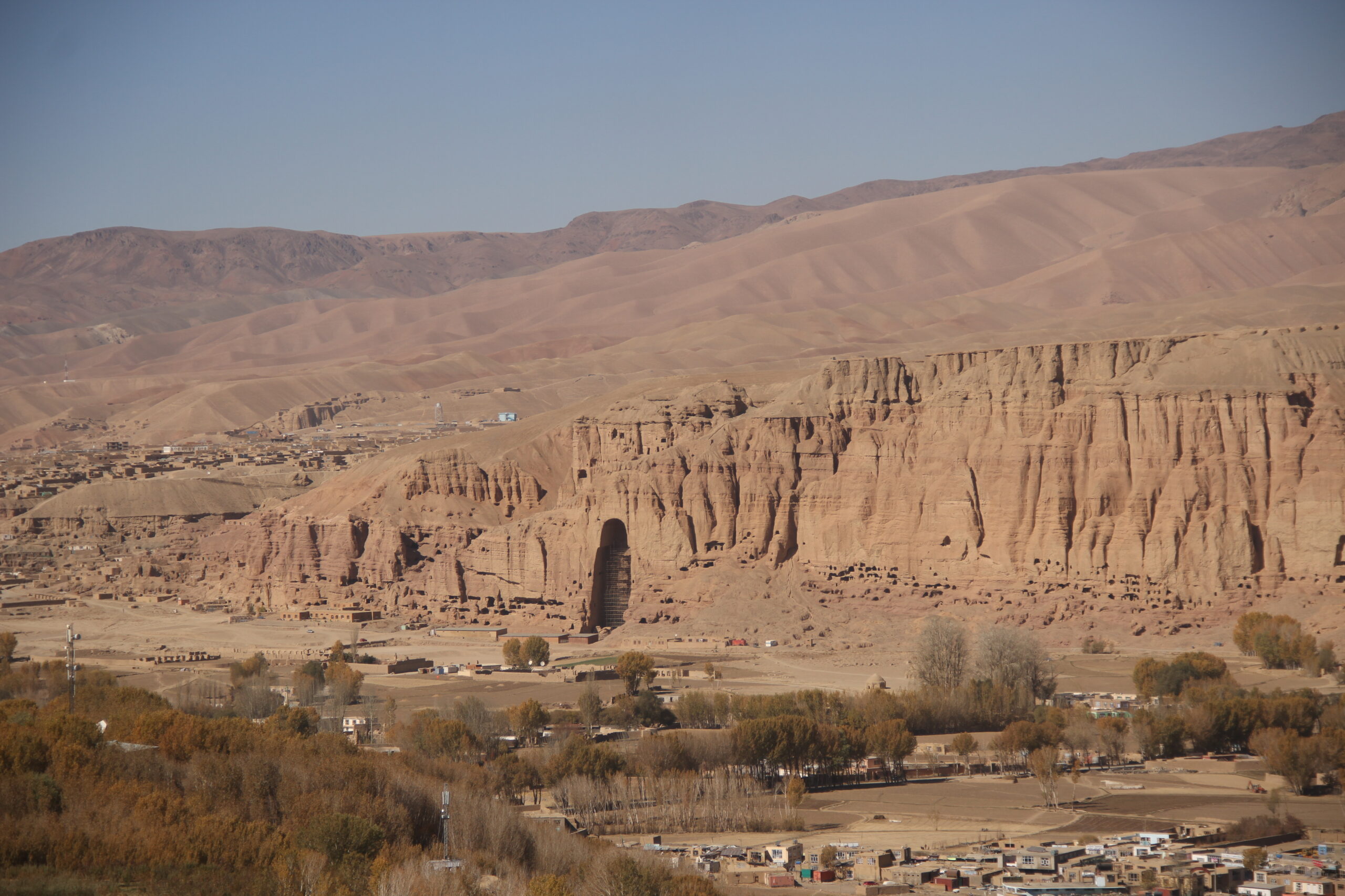 バーミヤン渓谷の文化的景観と古代遺跡群