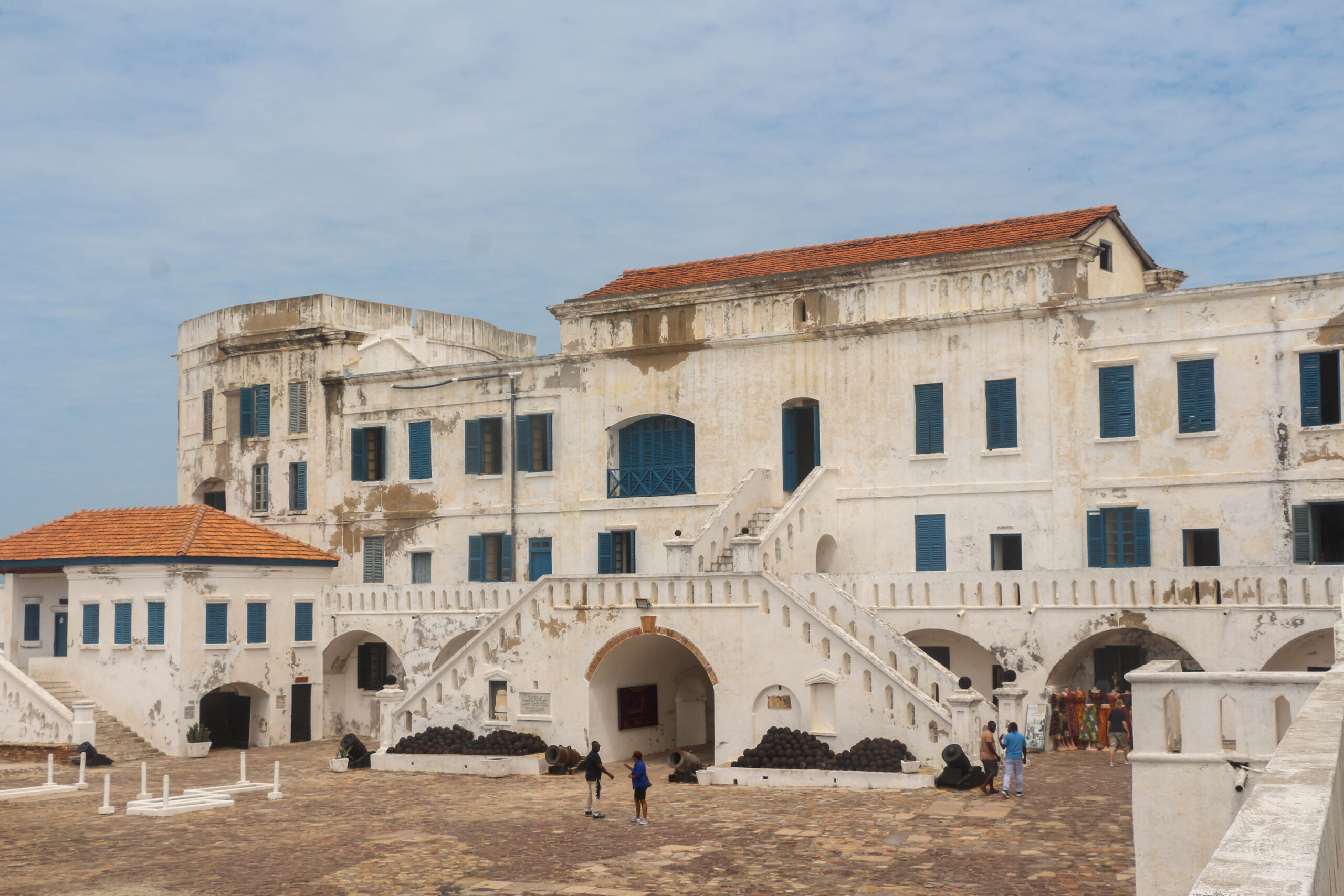 ガーナのベナン湾沿いの城塞群