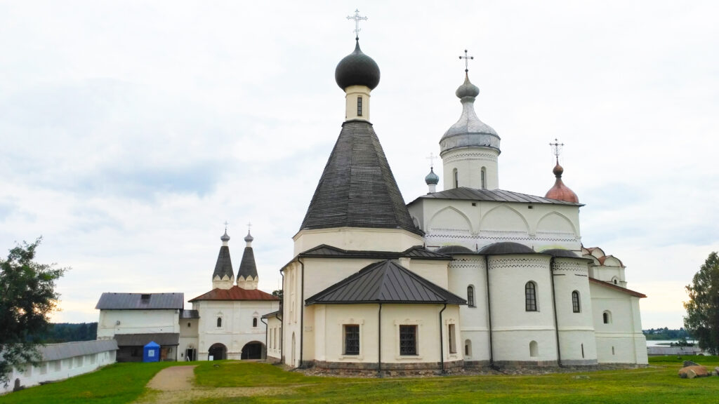 フェラポントフ修道院関連遺産群