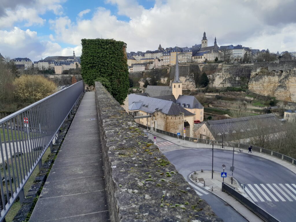 ルクセンブルク市の旧市街と要塞