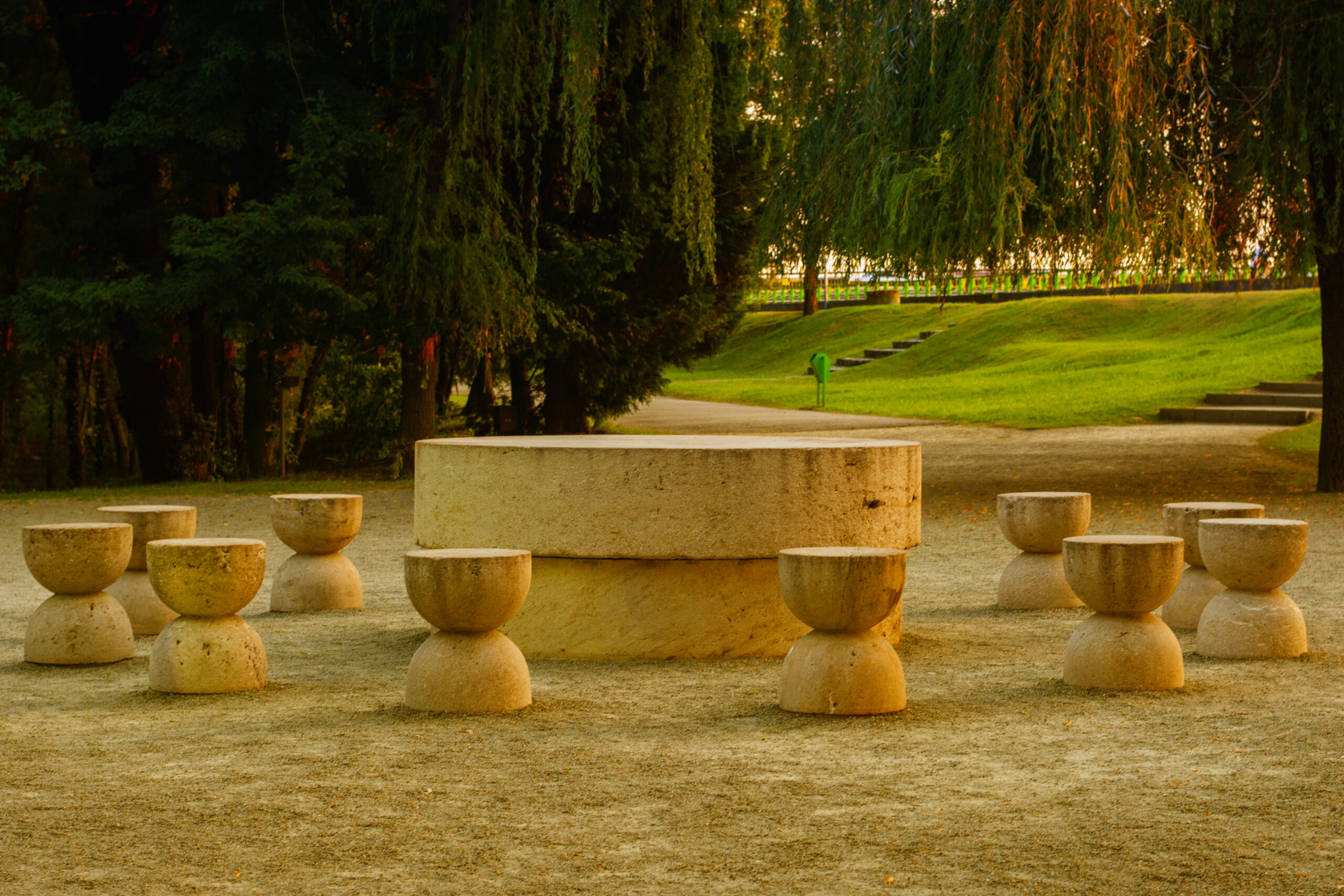 トゥルグジウにあるブランクーシの彫刻作品群