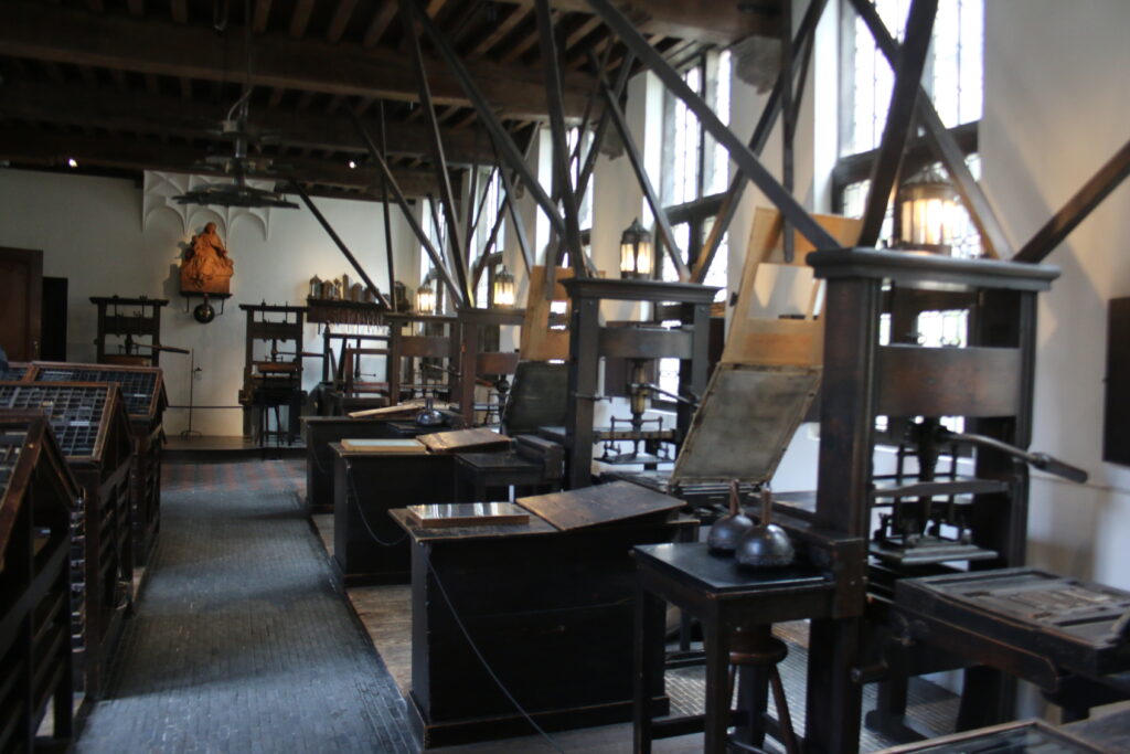 プランタン＝モレトゥスの家屋・工房・博物館とその関連施設