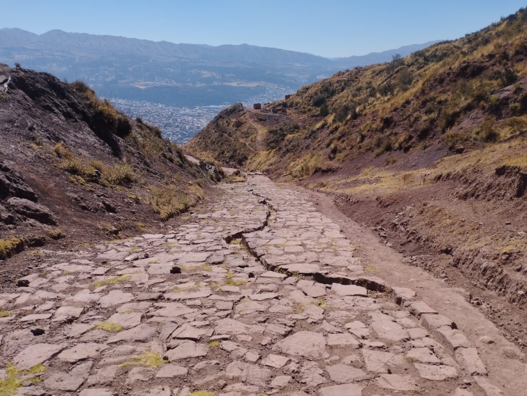 カパック・ニャン：アンデスの道