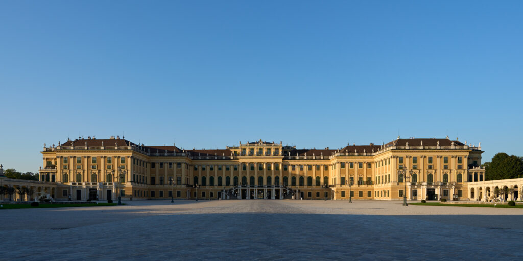 シェーンブルン宮殿と庭園