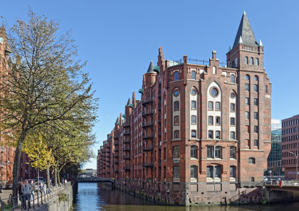 シュパイヒャーシュタットと、チリハウスのあるコントールハウス地区